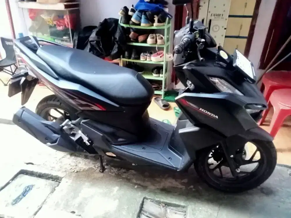 VARIO 160CC, Motor Baru keluar STNK, KM.0-10