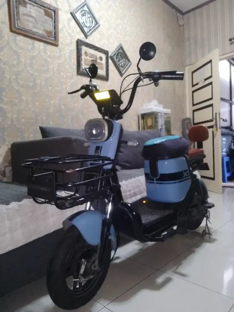 Sepeda Listrik Genio Easton X1