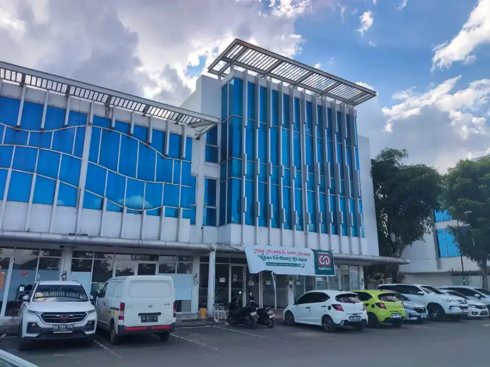 Dikontrakkan ruko 3 lantai di Citraland Banjarmasin