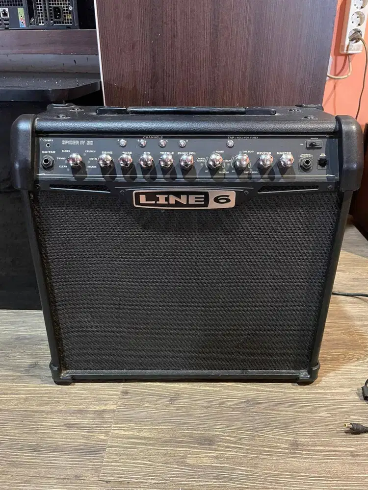 Amplifier  Line 6 Spider IV 30