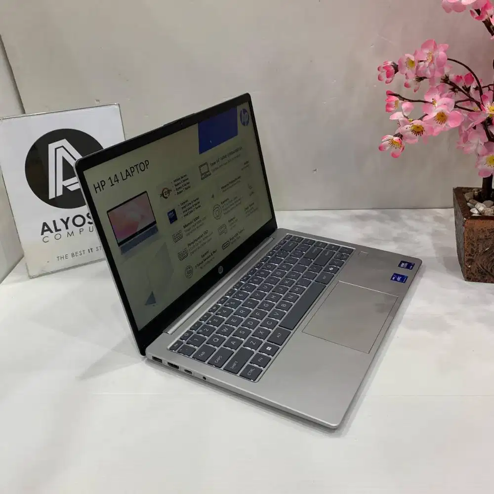 Laptop HP 14 - EP1188TU Intel Core Ultra 5 125H 16GB SSD 512GB