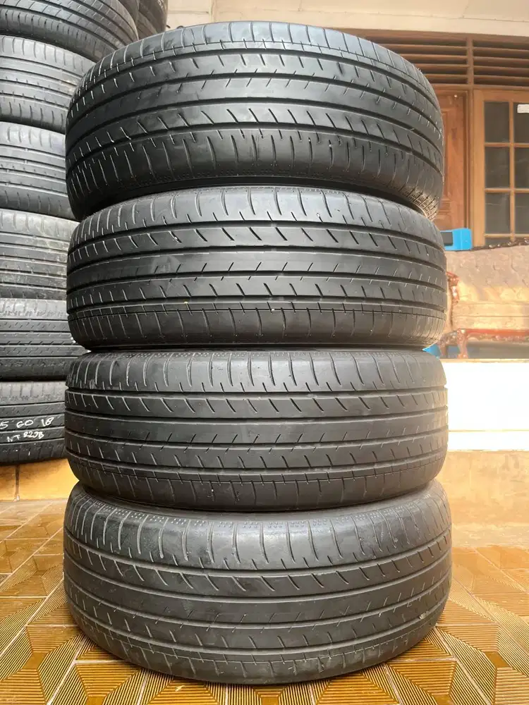 Ban Yokohama BluEarth-GT  205 55 r17  4Pcs