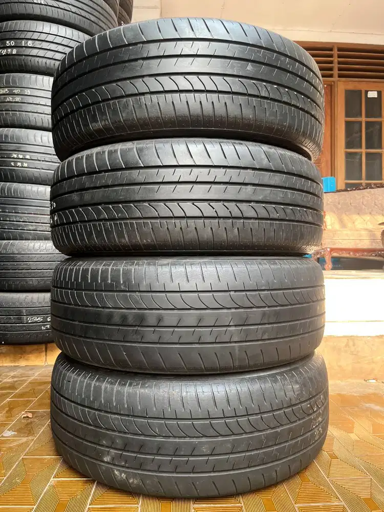 Ban Bridgestone Dueler H/L  235 55 r20  4Pcs