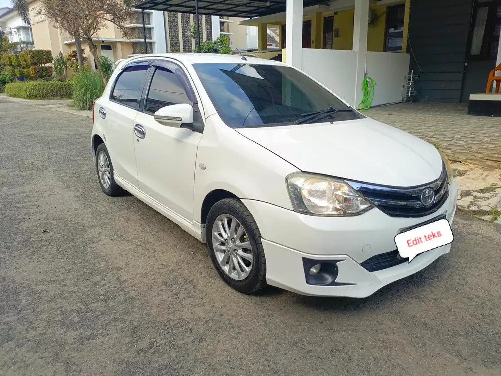 Toyota Etios Valco 2015 Bensin