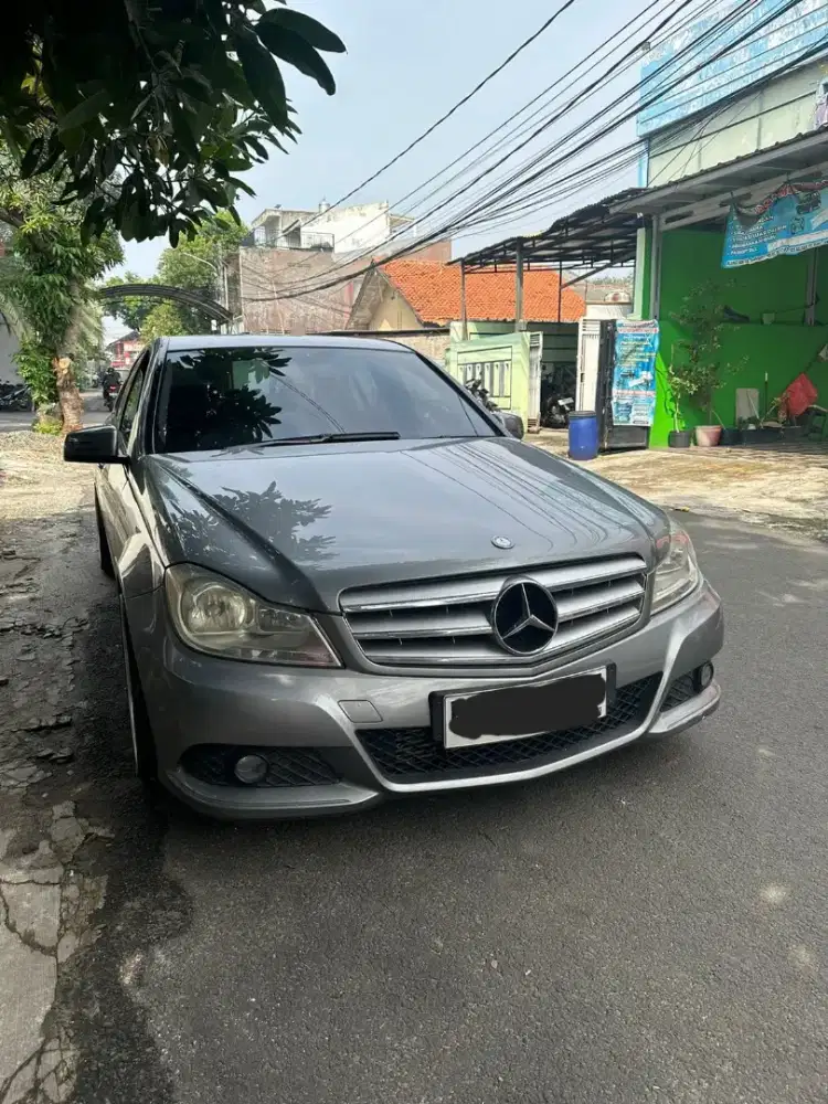 Mercedes Benz C200 W204, mulus, siap pakai, pribadi