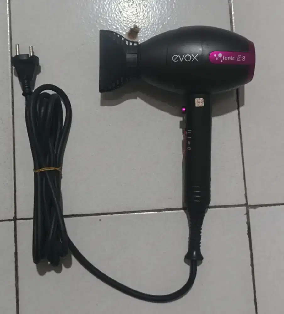 Dijual hair dryer like new merk EVOX