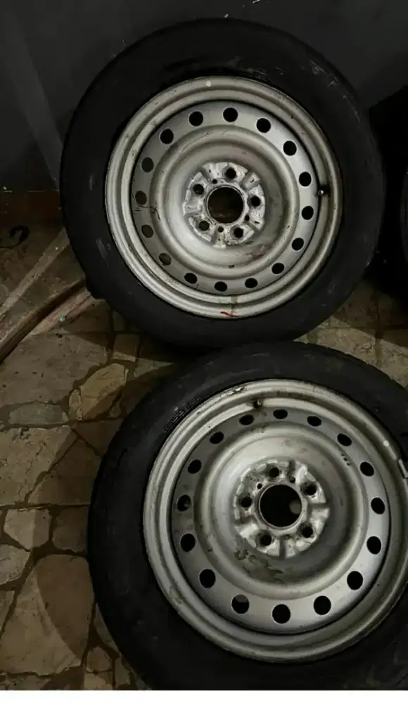 r 16 velg kaleng