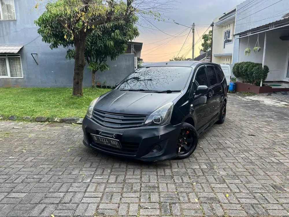 Grand Livina SV matix 2011 Termurah