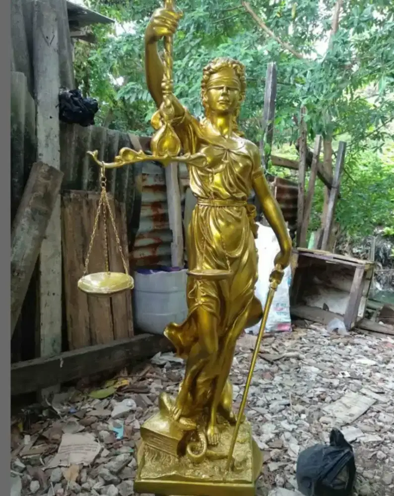 patung dewi keadilan ukuran 70cm