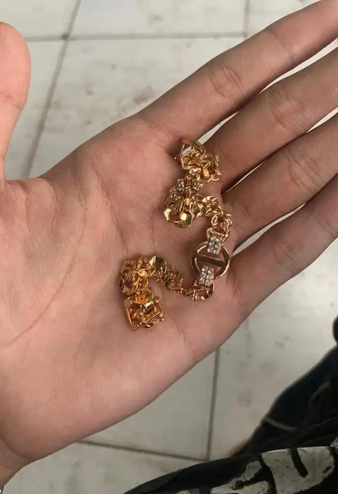 Terima jual emas & LM