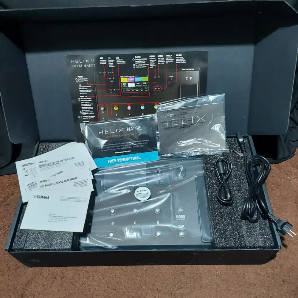 Efek Gitar LINE6 HELIX LT Multi Fx Guitar Pedal Digital Line 6 Helix