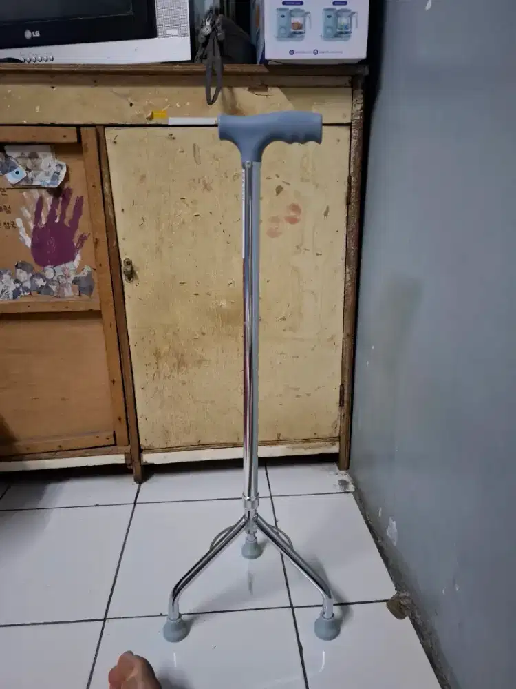 GEA FS 926 Tongkat Jalan Orang Tua Kaki 3
