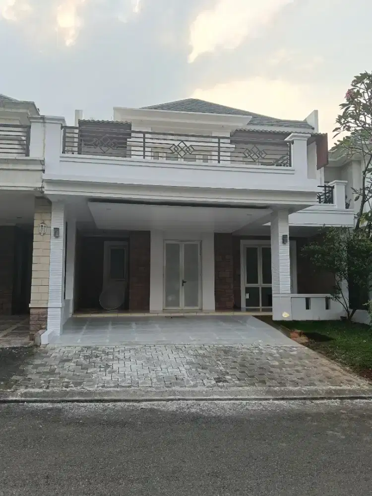 Dijual cepat rumah cantik diperumahan kota wisata Cibubur