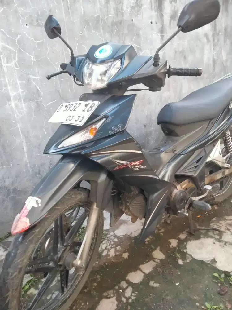 Edge 2011 komplit-isi panjang