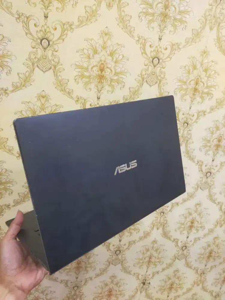 Asus expertbook p1410cda
Amd athlon 3050u 4gb 128gb 
Klngkapn unit cas