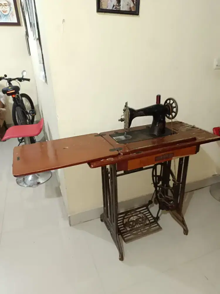 Mesin jahit jadul standar