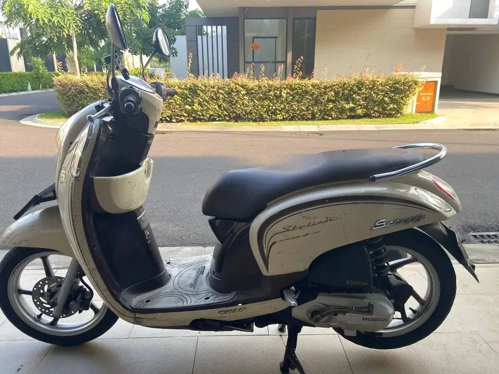 Honda scoopy 2017