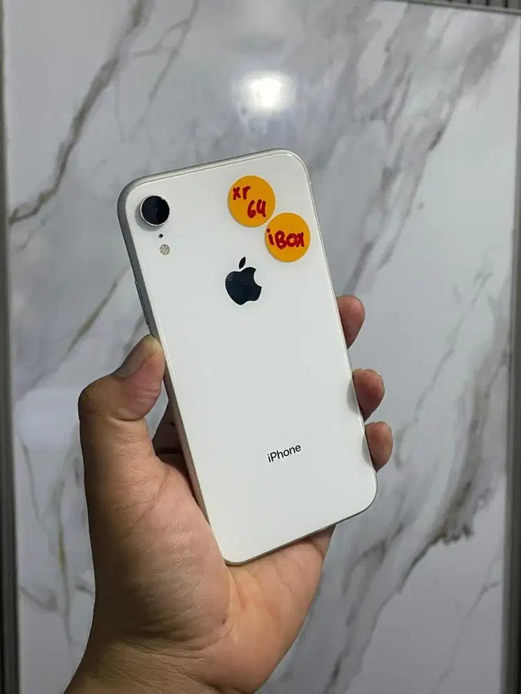 iPhone XR 64GB iBox