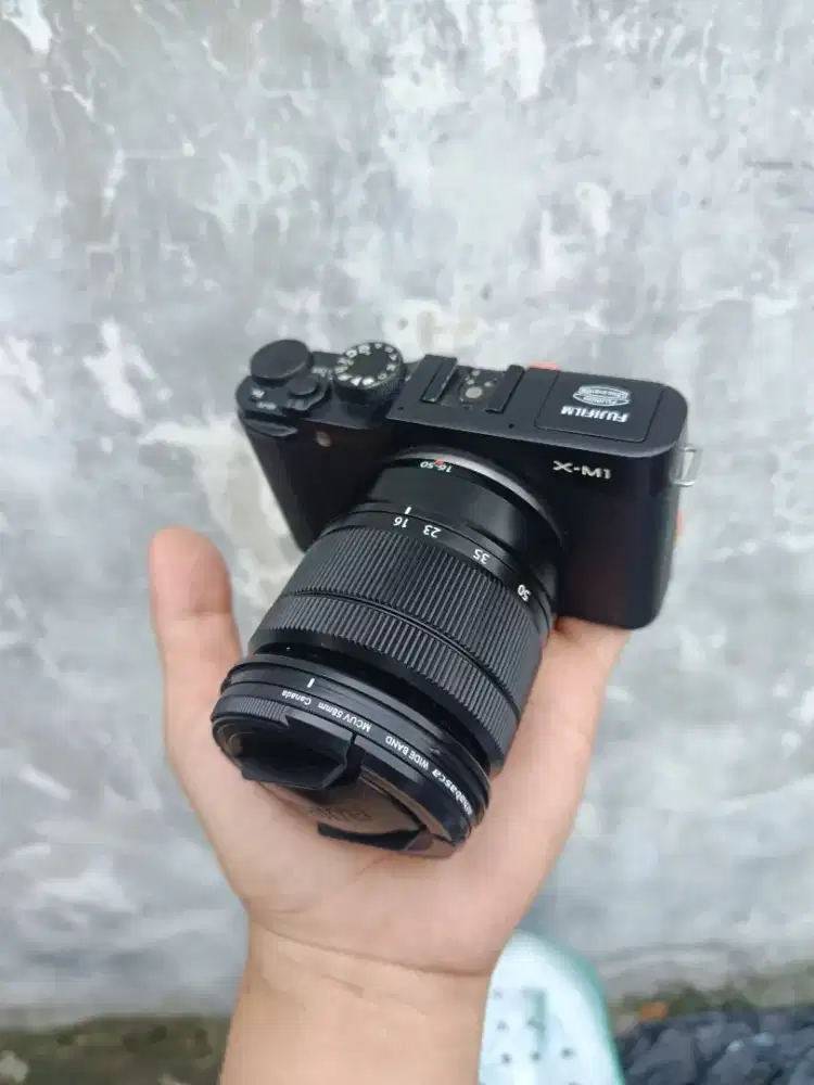 Fujifilm xm1 lensa kit 16-50mm dan lensa meike 35mm f1. 7
