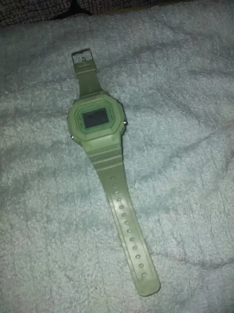 Jam tangan arloji hijau