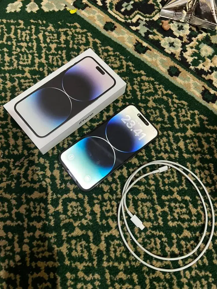 Iphone 14 Pro Max IBOX mulus, minus LCD ganti di iColor masih garansi