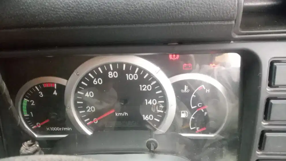 Dijual truk colt diesel SHD