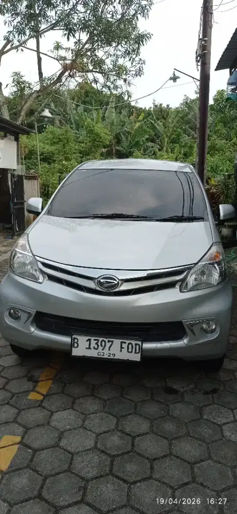 Mobil bekas Pemakaian  tangan pertama dari baru