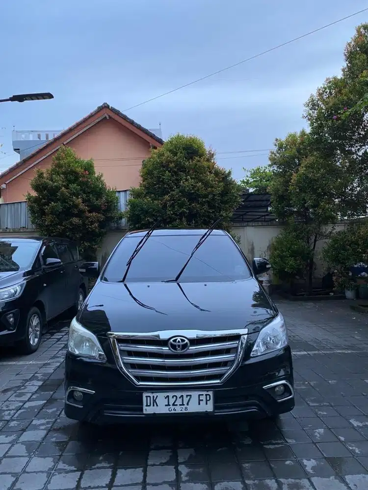 Innova V diesel MT tahun 2014