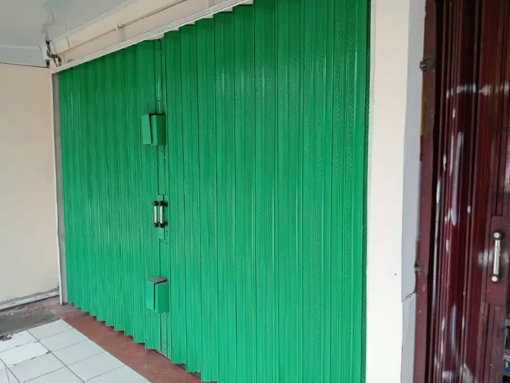 Disewakan kios pinggir jalan