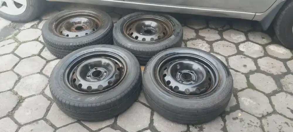 Velg r14 ban set wildop hole 4 pcd 108/110 peugeot zebra