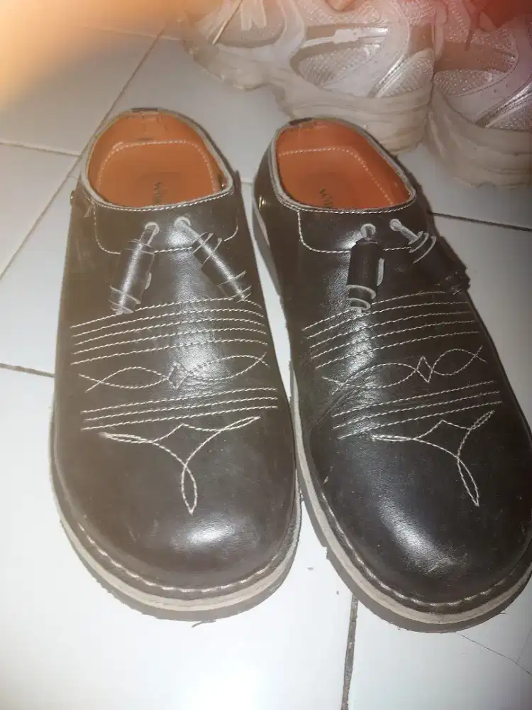 sepatu kulit mule clogs leather shoes loafers merk wiishoe lokal sz 45