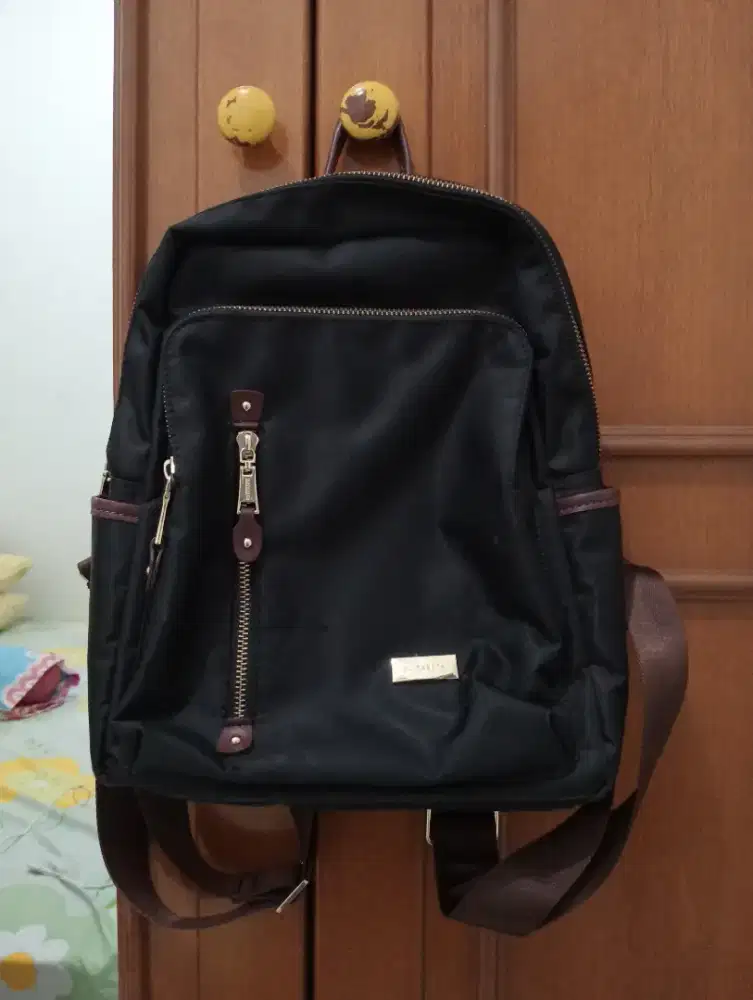 PRELOVED TAS RANSEL WANITA ELIZABETH