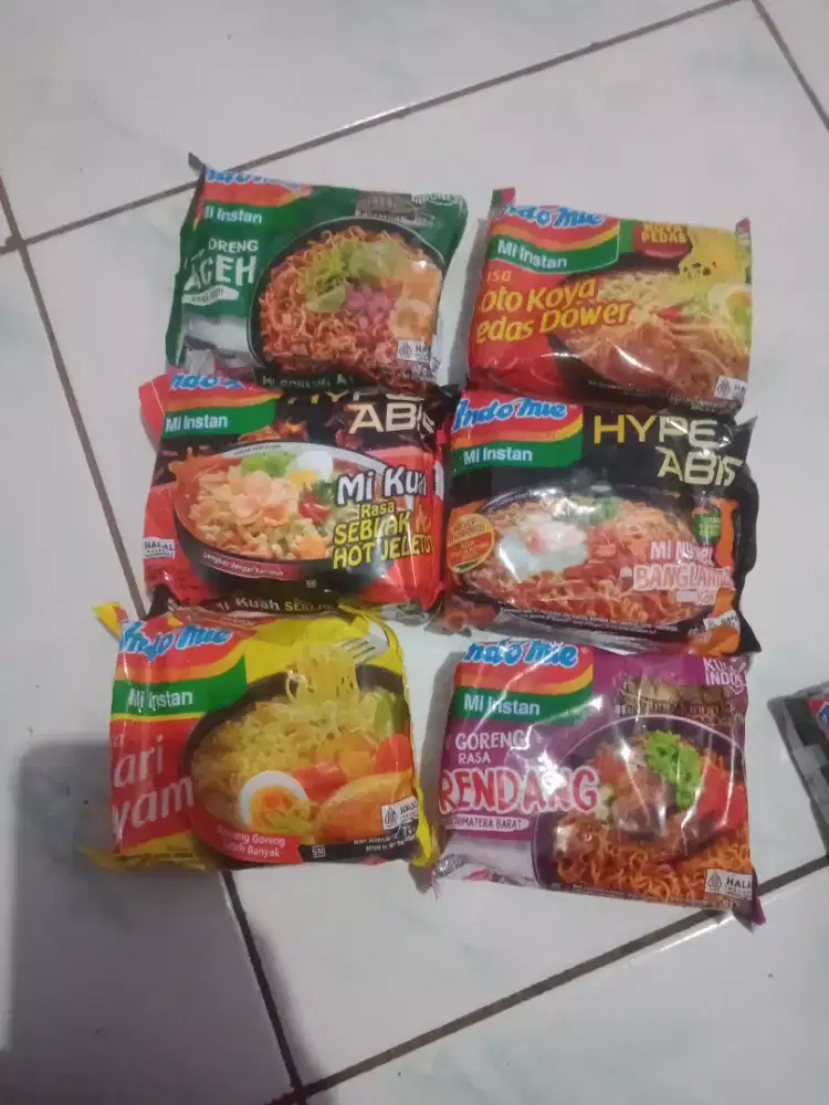 Indomie rasa mix ada 30 bungkus