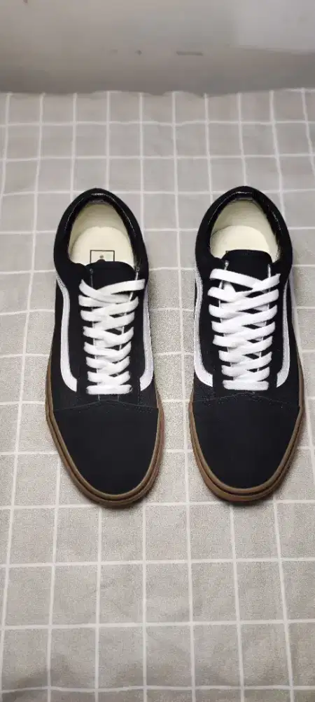 Vans Old Skool (gumsole) Black / Medium Gum  (PT. Navya)