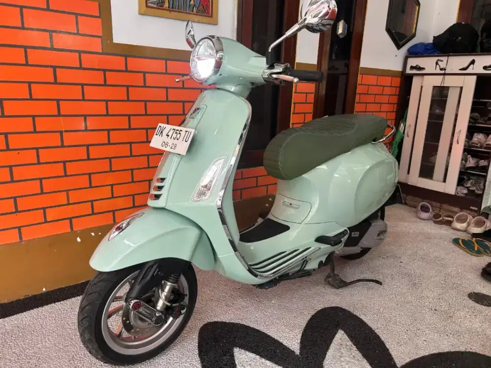 Vespa Primavera 150 i-get ABS 2023 Relax Green - Low KM, Mulus Pol!