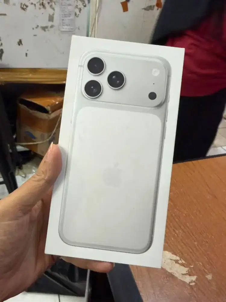 IPHONE 17 PROMAX 2TB IBOX SILVER NEW GARANSI RESMI
