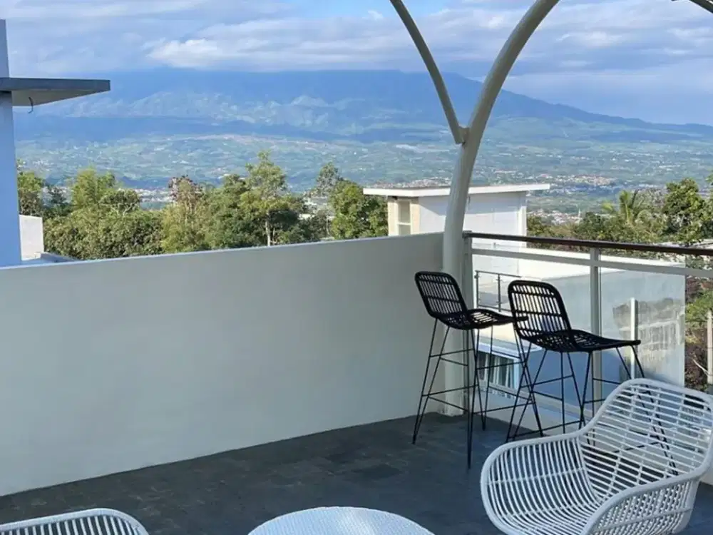 villa exclusive kota batu plus kolam renang & rooftop atas wisata BNS