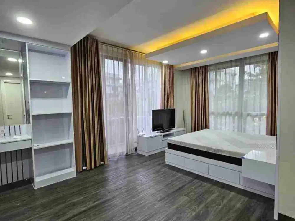 DISEWAKAN TOWNHOUSE 4 KAMAT TIDUR DI RAINBOW SPRING CONDOVILLA, GADING SERPONG