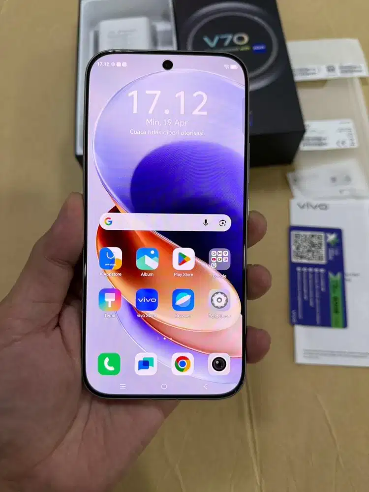 Vivo V70 5G 12/256GB Zeiss Optic Fullset Mulus Like New Istimewa