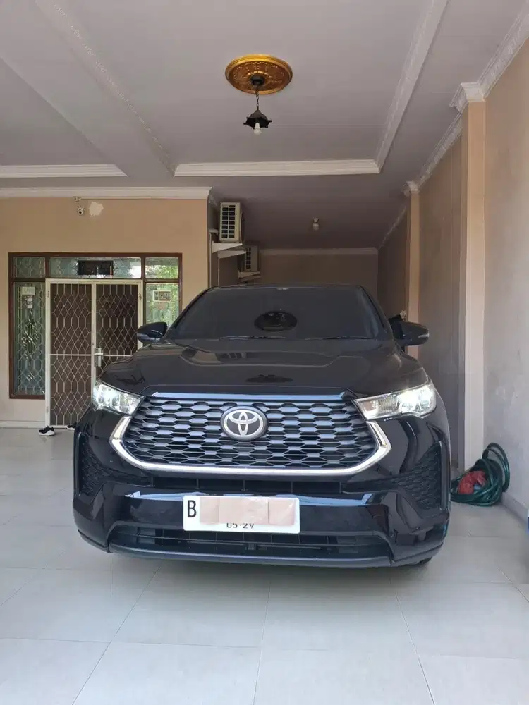 Toyota Kijang Innova Zenix V 2.0 CVT istimewa