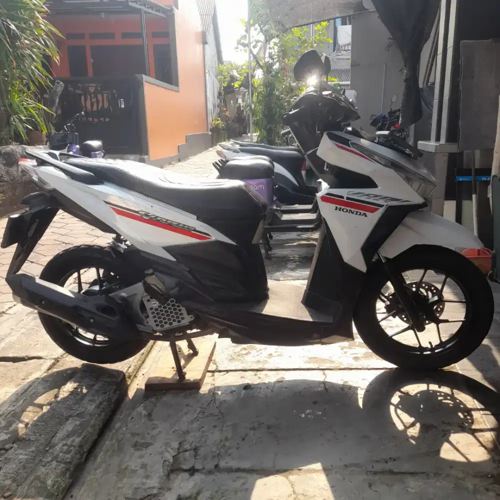 Vario 125 pajak on Tangkot