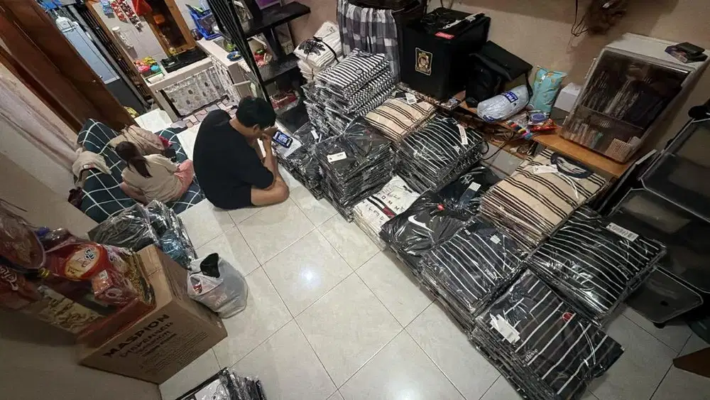 LOKER HOST LIVE STREAMING WANITA