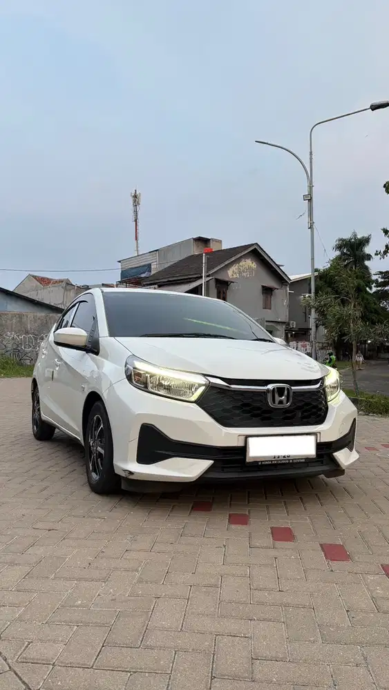 Honda Brio 2023 Bensin