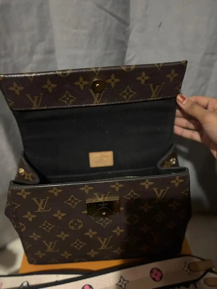 Louis Vuitton Clooney BB