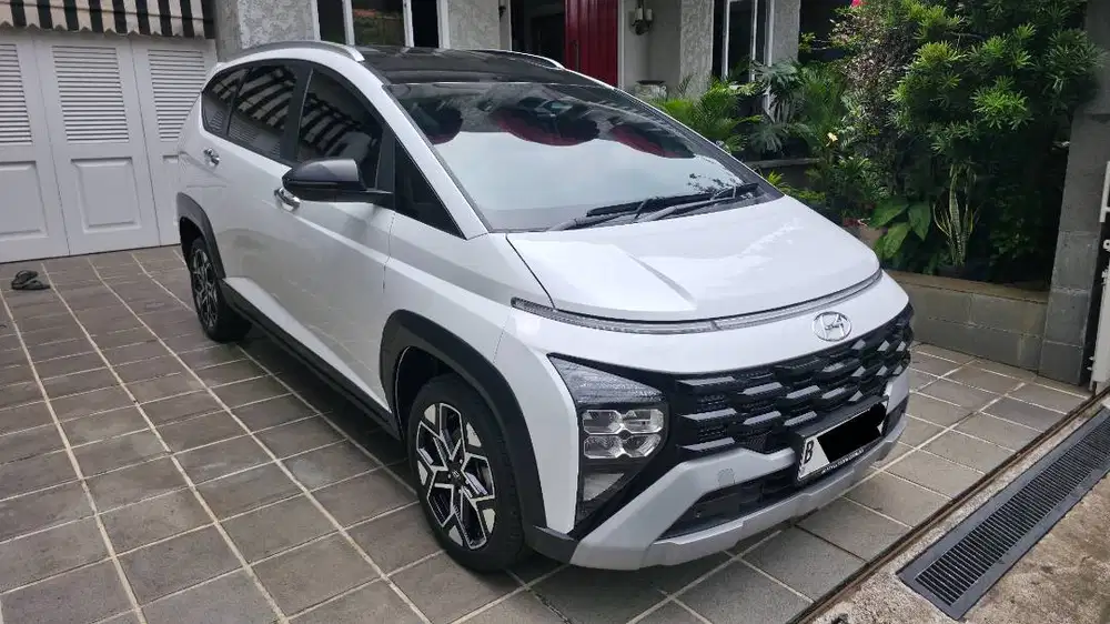 Hyundai Stargazer X Prime Captain Seat Two Tone 2024 Sangat Istimewa