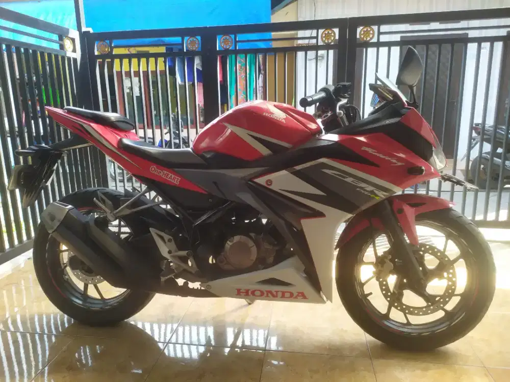 Honda CBR 150 Tahun 2016 Plat Baru Puanjang 2031 Pajak Baru 2027