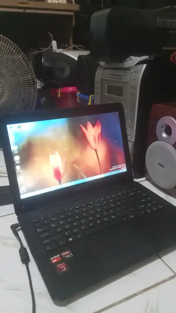 Asus x454 AMD A8 ram 8gb