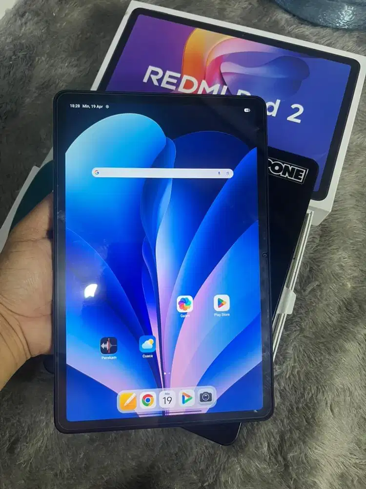 Redmi pad 2 4/128gb fullset, garansi aktif + anti gores + case + pen