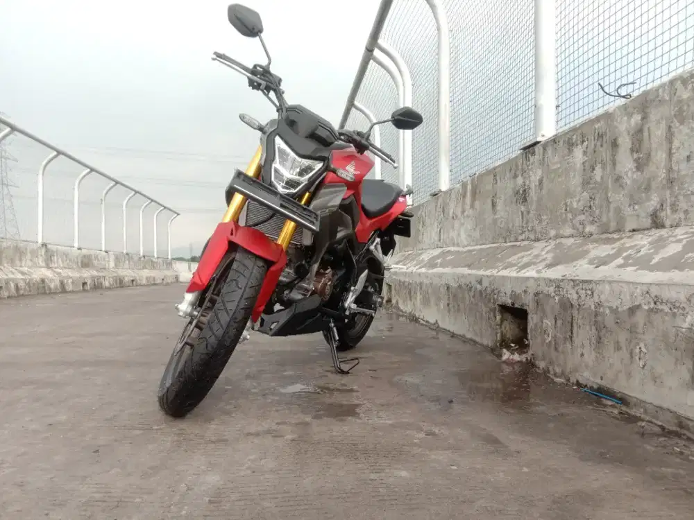 CB 150R Street Fire 2021