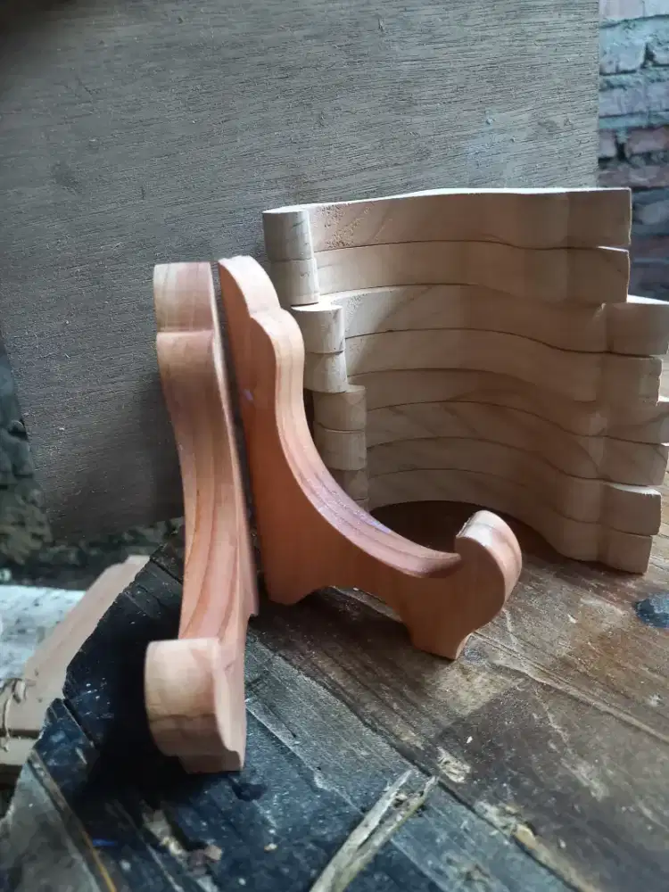 Stand serbaguna / tatakan piring hias